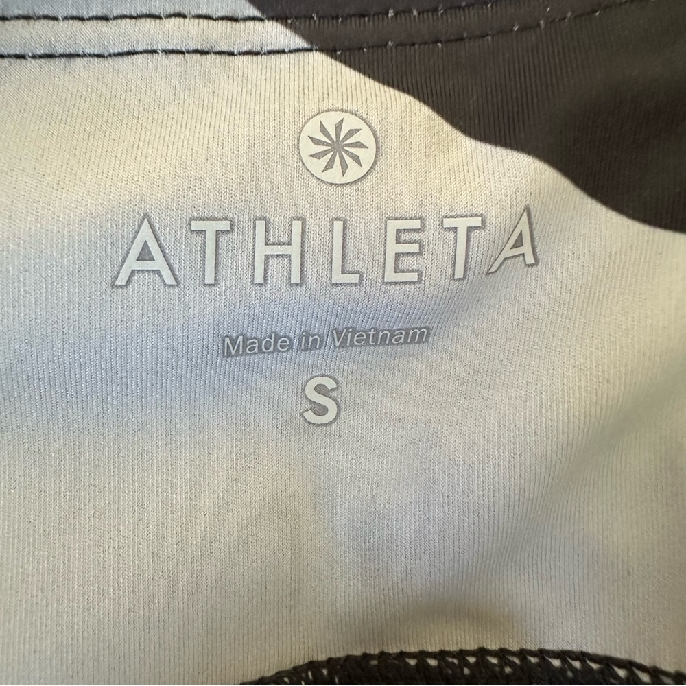 ATHLETA Sonar Tight Magnetic Black Gray Geometric Print Leggings Small Women’s - Picture 6 of 6